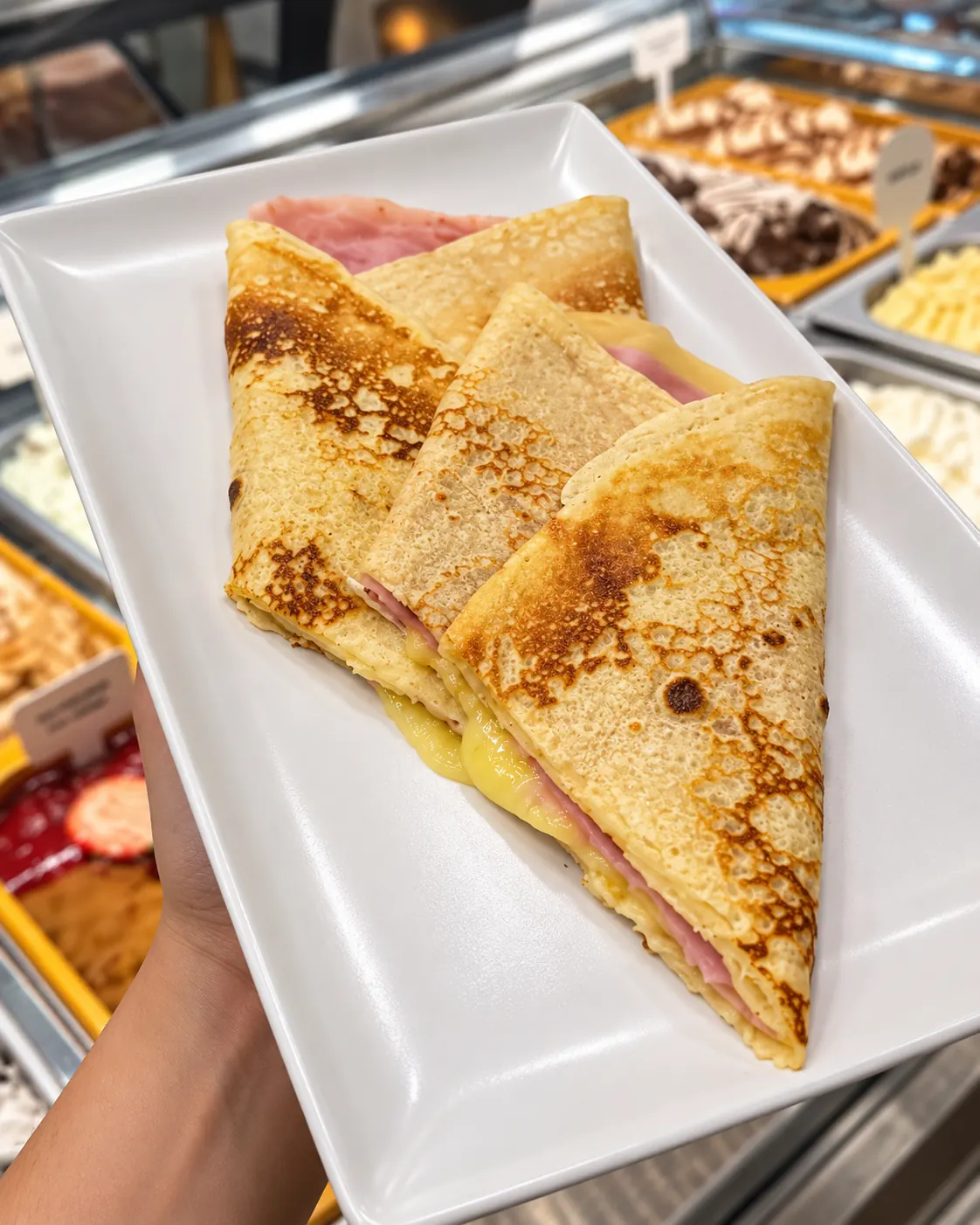 Crepe mixto de jamón York y queso